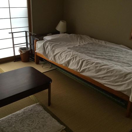 Guesthouse Cosmo โทคุชิมะ ภายนอก รูปภาพ